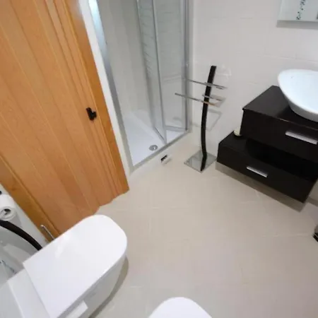 別荘 House F Sao Rafael - Free Wifi & Airco, Netflix Ready - 300m From The *