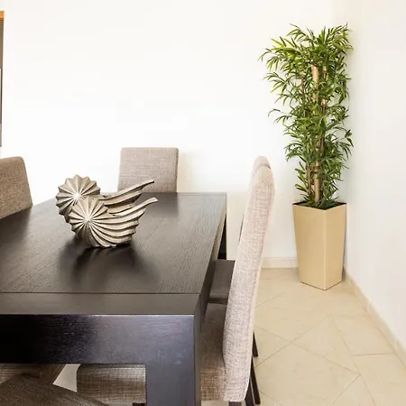 別荘 House F Sao Rafael - Free Wifi & Airco, Netflix Ready - 300m From The *
